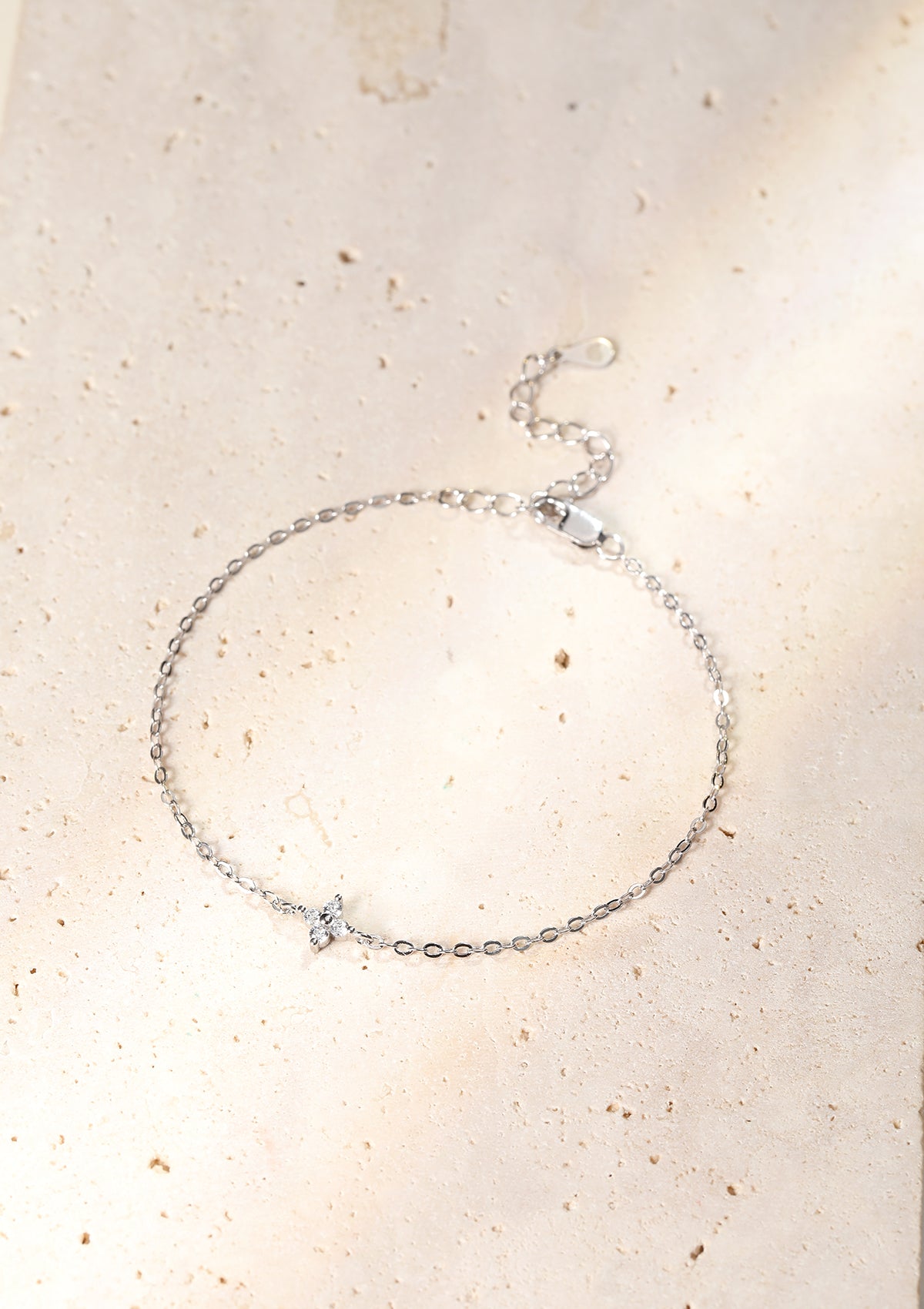 Bracelet chaîne pendentif marguerite en argent sterling